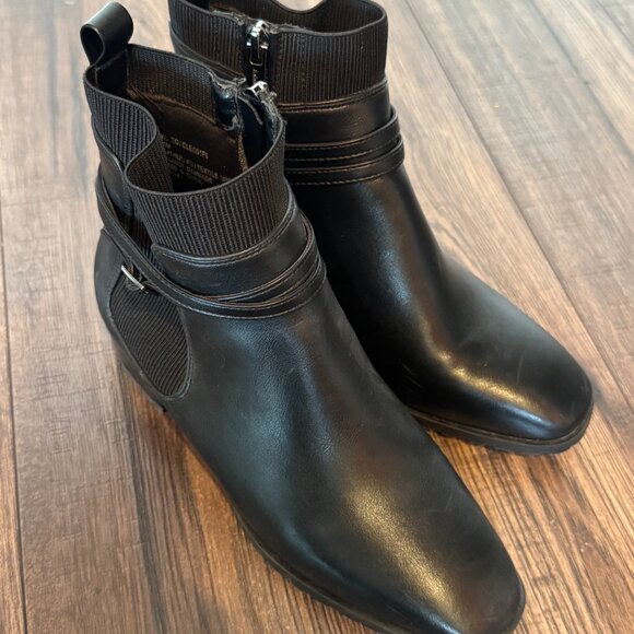 Anne Klein Cassie Ankle Boot - 8 - Picture 2 of 7